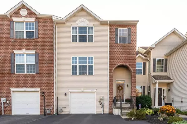 5388 Spring Ridge Drive West, Lower Macungie Twp, PA 18062