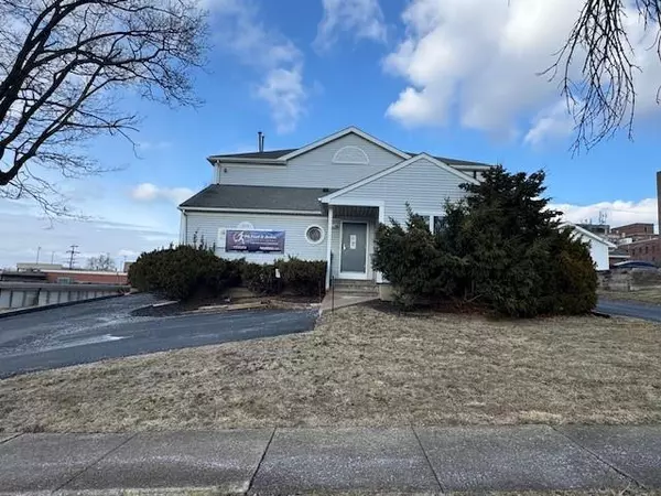 2111 Washington Boulevard, Wilson Borough, PA 18042