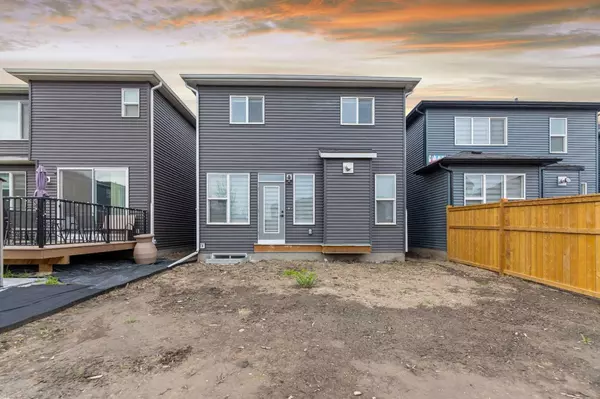 Calgary, AB t2x 4p8,125 Creekstone PATH SW