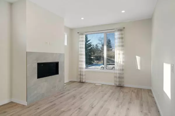 Calgary, AB T2E 4W5,1222 18A ST Northeast