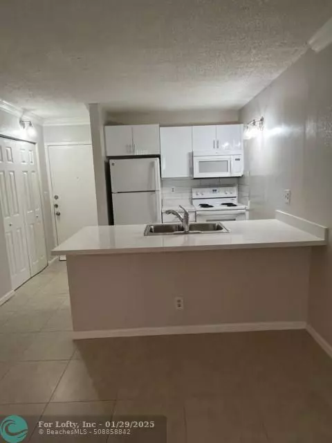 Coral Springs, FL 33065,2701 Riverside Dr  #306-B