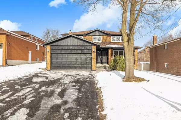 88 Pemberton RD, Richmond Hill, ON L4C 3T7