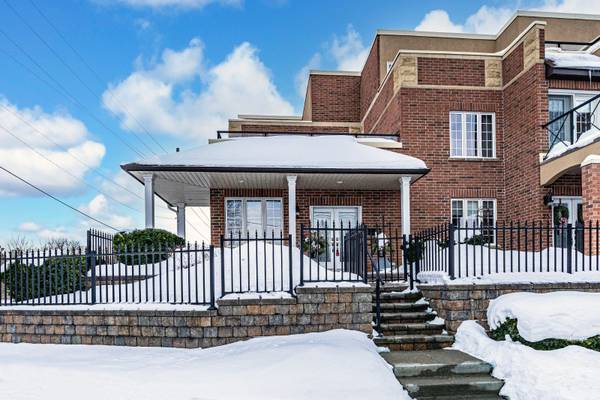 27 White Oaks RD, Simcoe, ON L4N 5A2