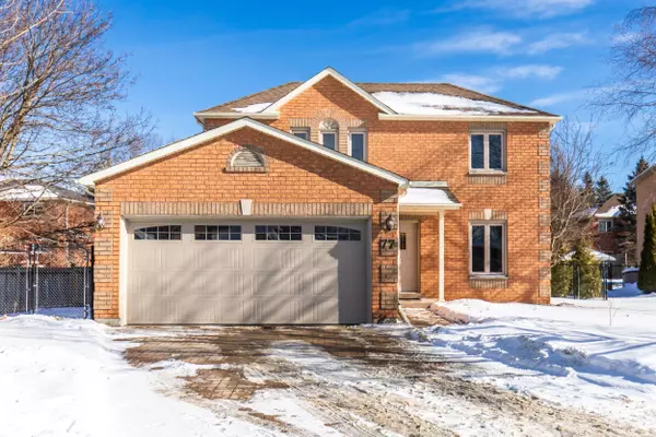 Halton Hills, ON L7J 2X4,77 Birchway PL