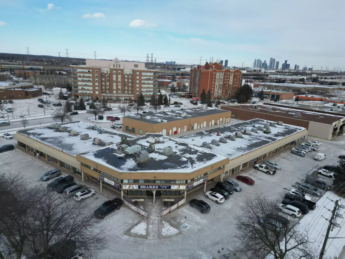 Vaughan, ON L4L 4T5,7007 Islington AVE #207