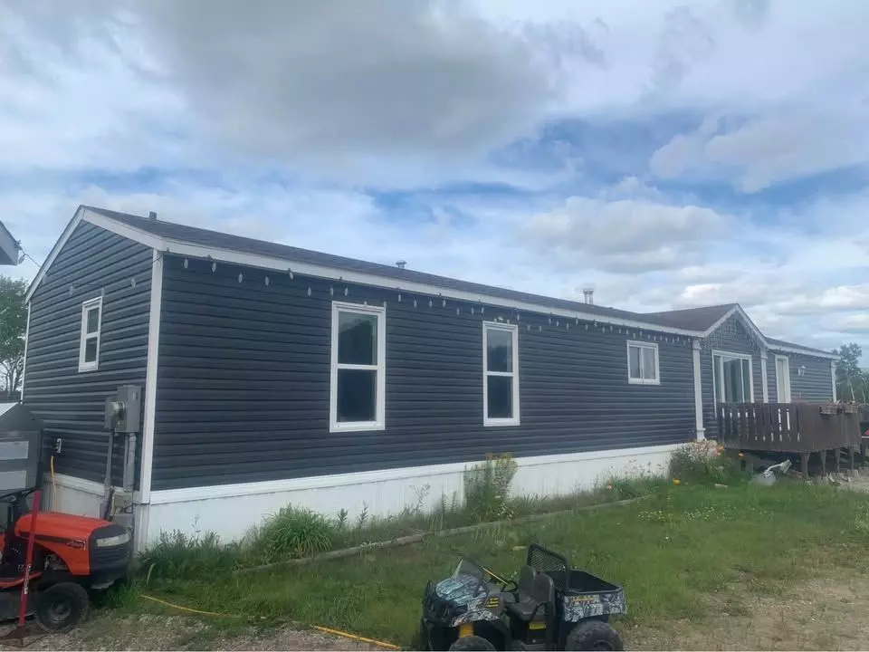 Kenora, ON P8T 0A2,63 Autumnwood DR