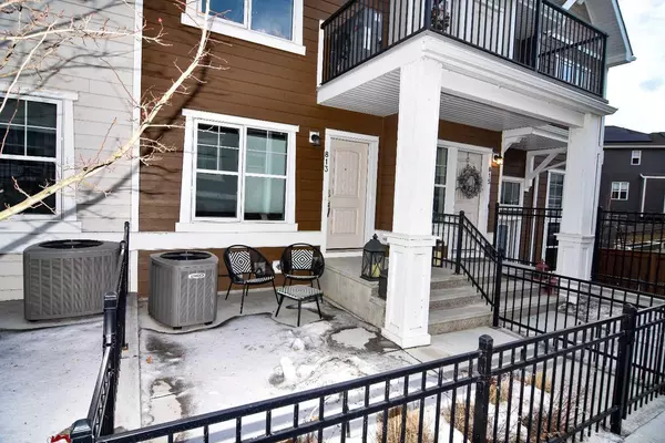 Calgary, AB T3M 2V5,813 Cranbrook WALK Southeast