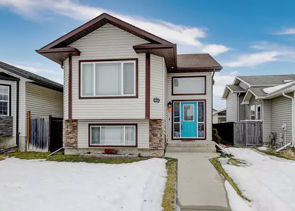 9313 91 ST, Grande Prairie, AB T8X 0C7