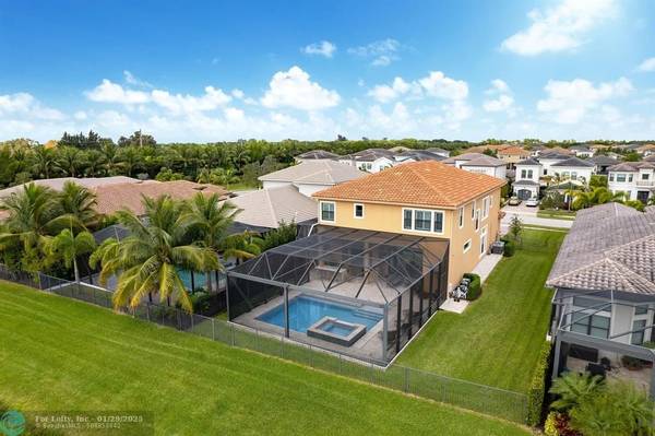 9838 Vitrail Lane, Delray Beach, FL 33446