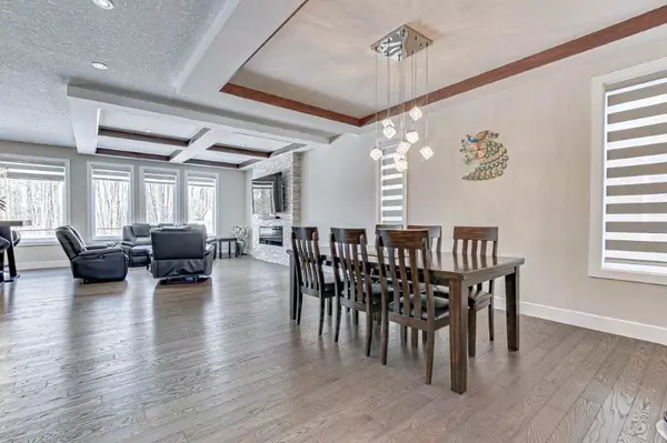 London, ON N6G 0J9,998 Loft CT