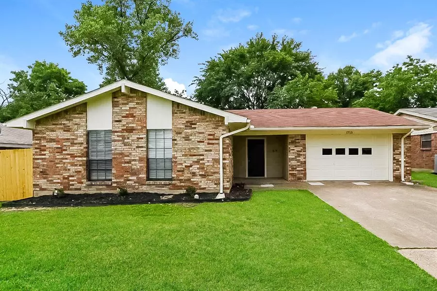 1713 Parkhaven Drive, Seagoville, TX 75159