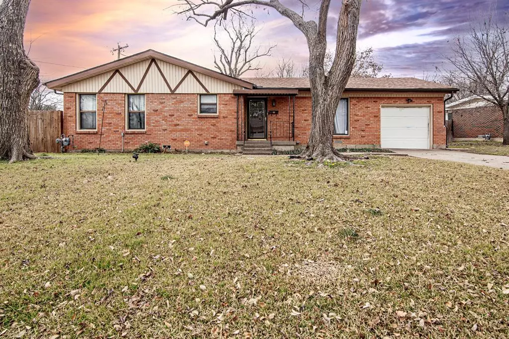 Hurst, TX 76063,111 Cedar Street