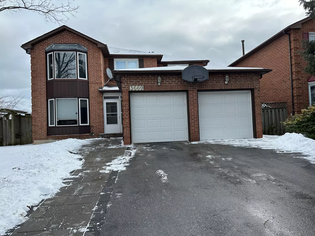 Peel, ON L5L 4T6,3669 Baird CT #Lower