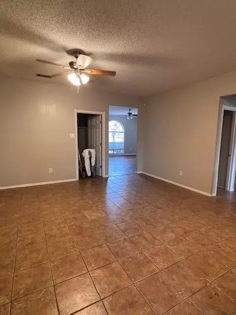 Arlington, TX 76002,6504 Jennie Lane