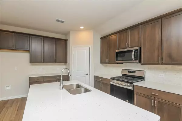 Fort Worth, TX 76179,6105 Pathfinder Trail