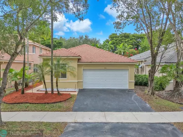 941 Bluewood Ter, Weston, FL 33327