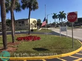 Sunrise, FL 33322,8300 Sunrise Lakes Blvd  #204