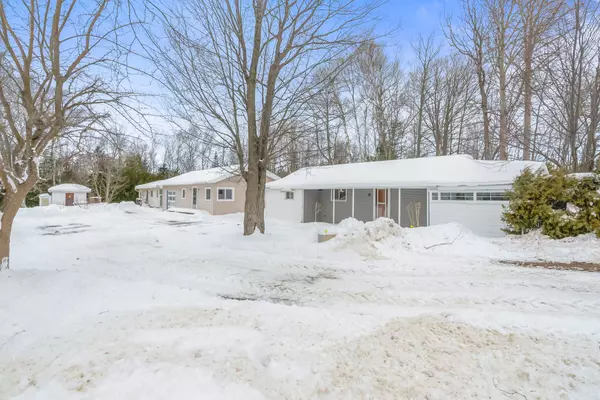 22 Southampton Pkwy, South Bruce Peninsula, ON N0H 2G0