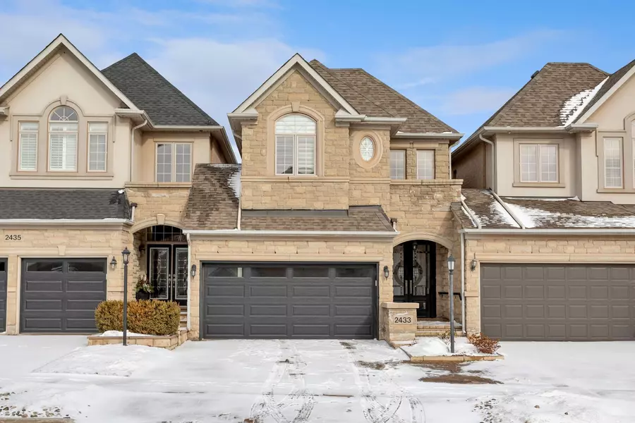 2433 Presquile DR, Oakville, ON L6H 0B8