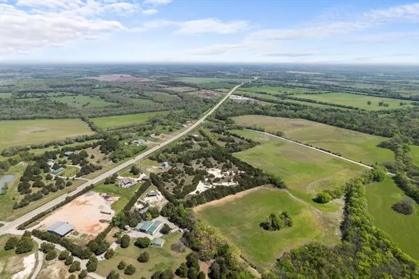 Trenton, TX 75490,TBD 19+/- Tract 1 HIghway 121