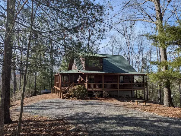 1722 Peter Knob Road, Blue Ridge, GA 30513