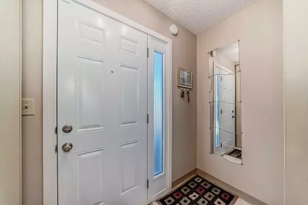 Calgary, AB t2j 0t6,251 90 AVE SE #87