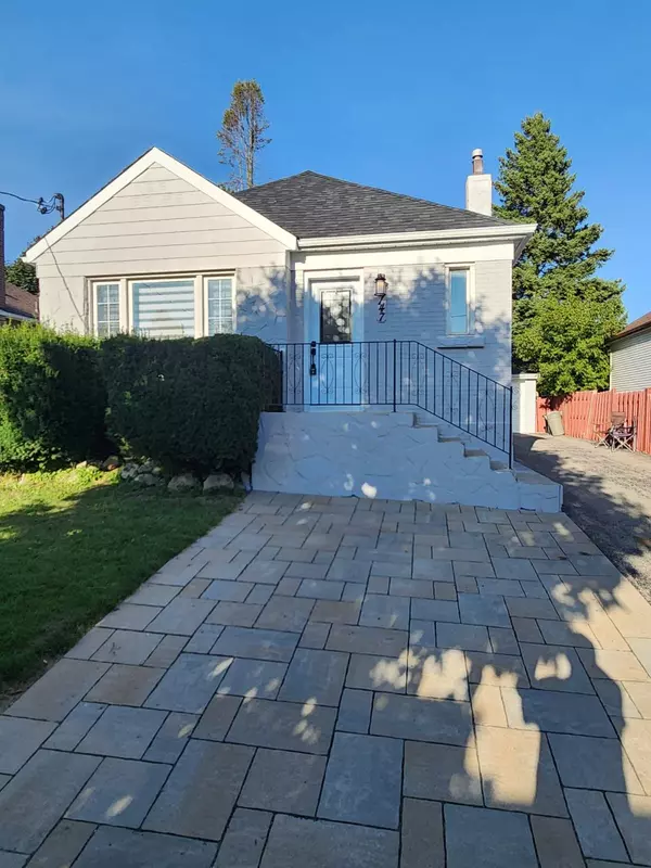 147 Lasalle AVE, Oshawa, ON L1H 5Y4