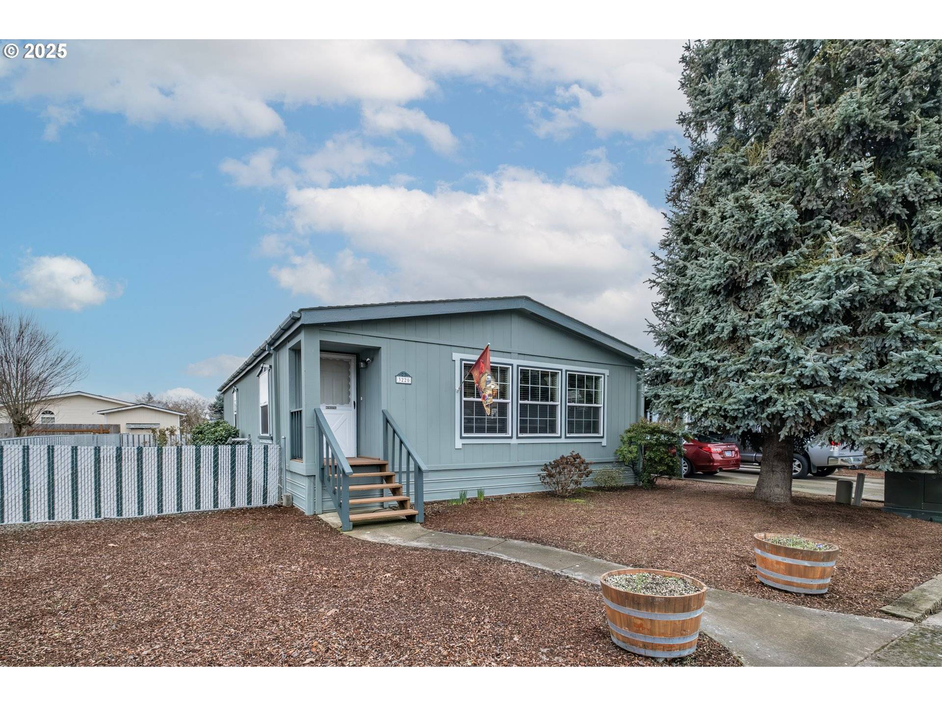 3220 GALENA LOOP, Lebanon, OR 97355