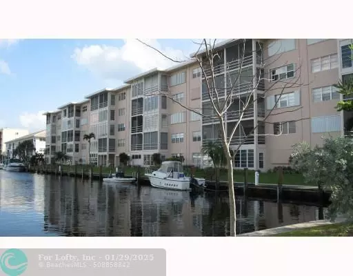 Pompano Beach, FL 33062,1481 S Ocean Blvd  #332C