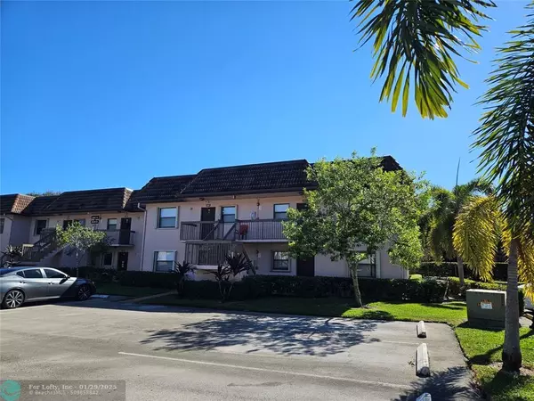 10334 NW 11th St  #206, Hollywood, FL 33026