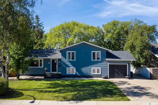 10 Harvard CRESCENT, Saskatoon, SK S7H 3R1