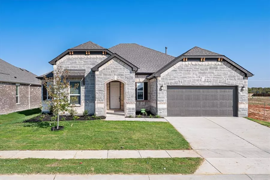 212 Colvin Lane, Justin, TX 76247