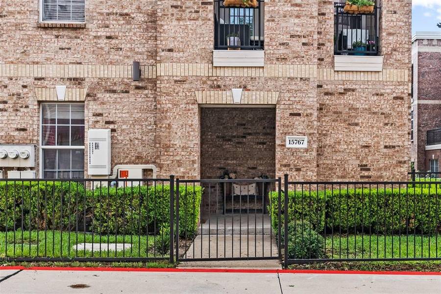 15767 Seabolt #40, Addison, TX 75001