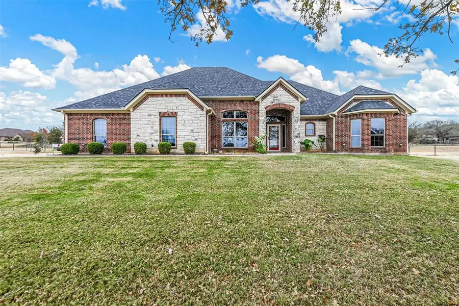 307 Ellis Creek Court, Weatherford, TX 76085