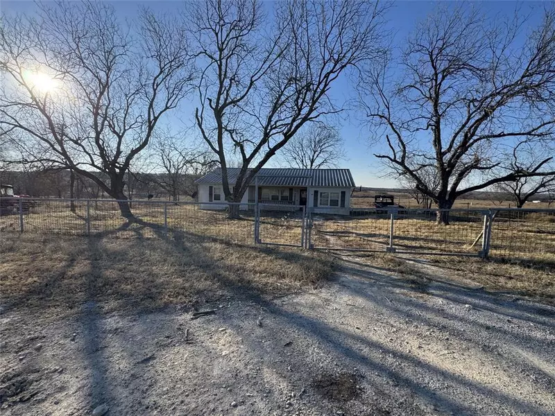 5370 Highway 1702, Gustine, TX 76455