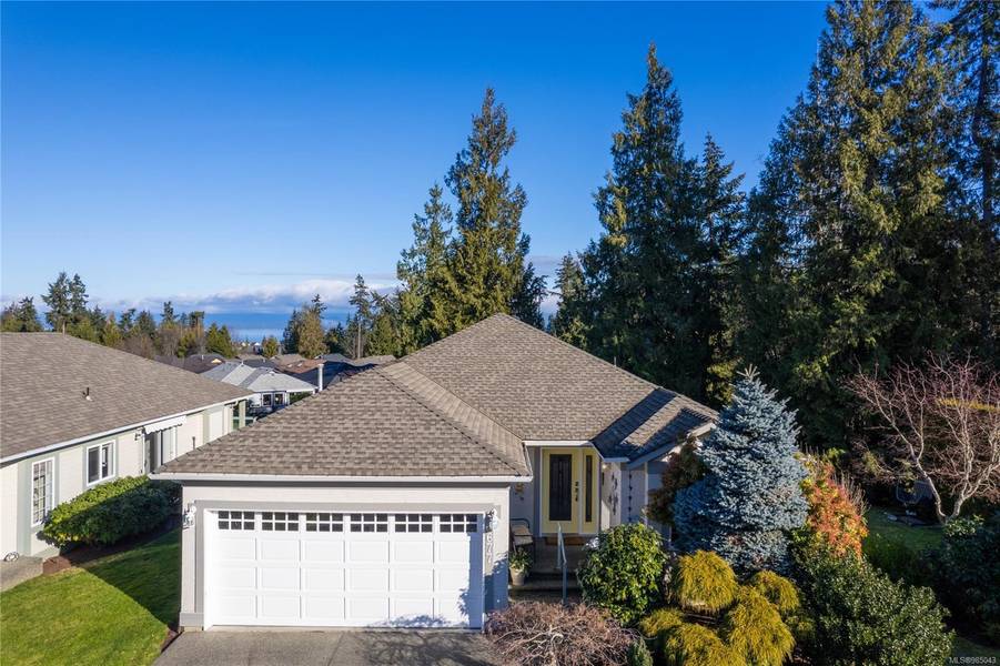 677 Windward Way, Qualicum Beach, BC V9K 2K4