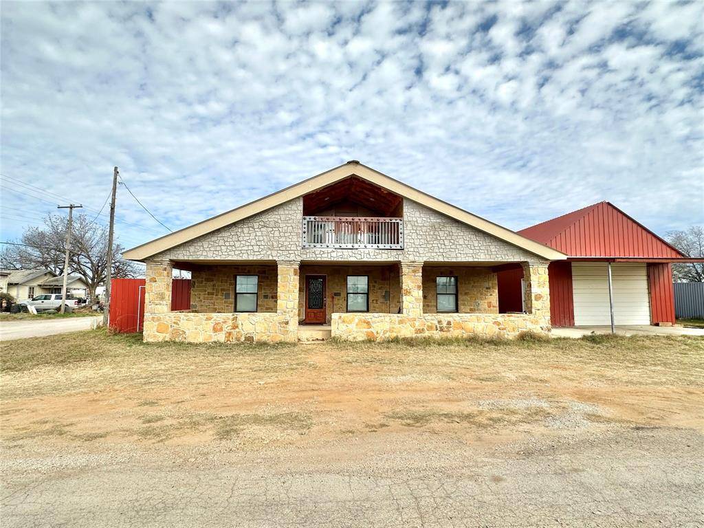 Ranger, TX 76470,618 S Oak Street