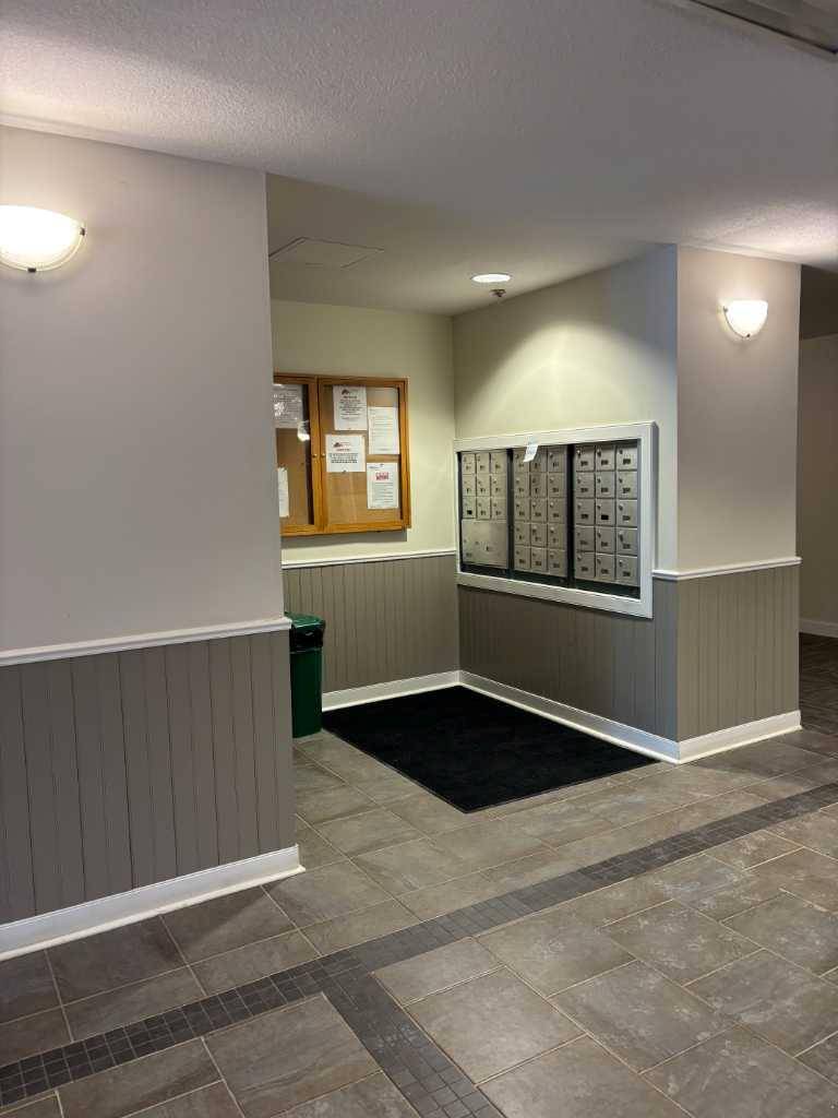 Fort Mcmurray, AB T9H 0B3,108 Denholm Gate #102