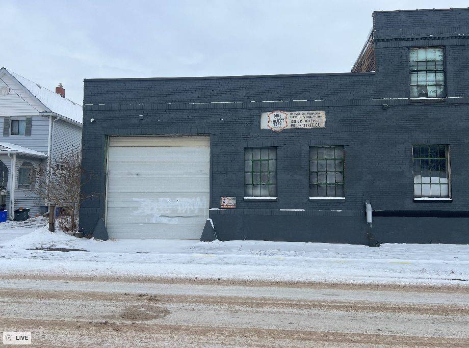 Welland, ON L3B 2T4,236 Burgar ST #A