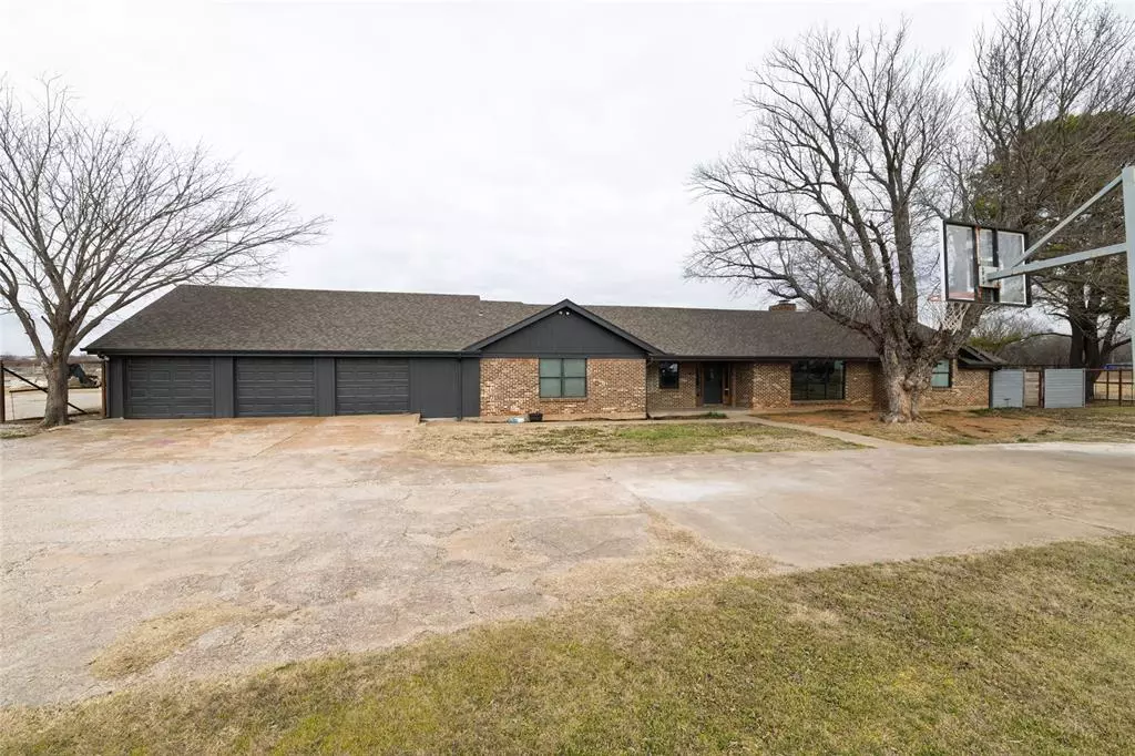 Boyd, TX 76023,3193 E Highway 114