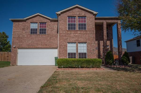 815 White Dove Drive, Arlington, TX 76017