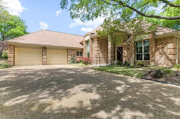 Dallas, TX 75248,5033 Briar Tree Drive