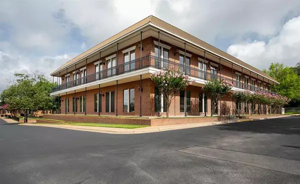 Tyler, TX 75701,3310 S Broadway Avenue #BLDG3