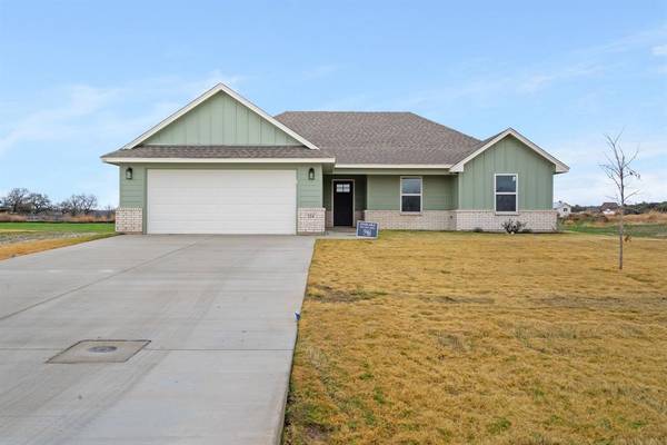 224 Yawney Drive, Lipan, TX 76462