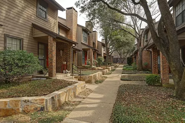 Dallas, TX 75231,9910 Royal Lane #501