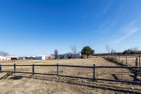 Quinlan, TX 75474,8862 County Road 3602