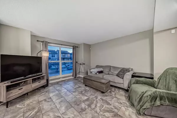 Calgary, AB T2Z 4P4,34 Prestwick PL Southeast