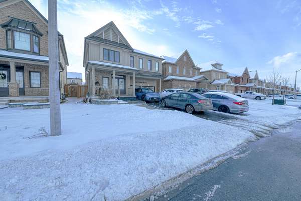 163 William Fair DR, Clarington, ON L1C 0T6