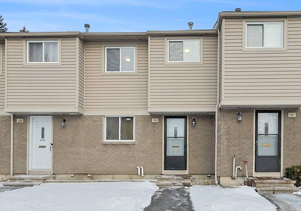 1283 Perez CRES #99, Ottawa, ON K1J 8T9