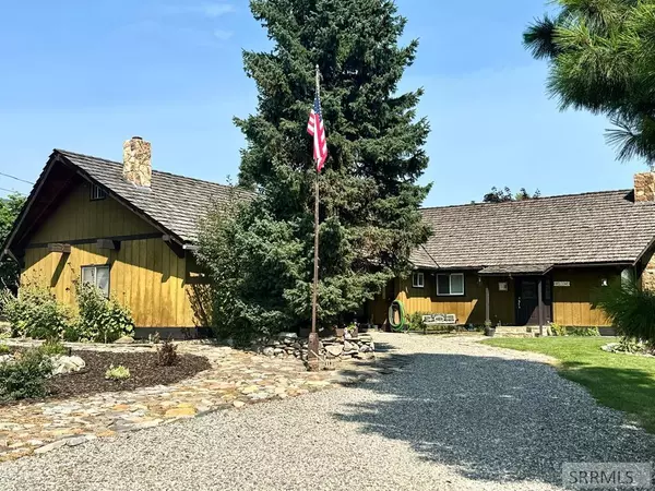 805 Bryan Avenue, Salmon, ID 83467